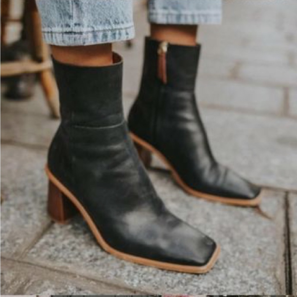 ALOHAS west vintage black boots size 37 6.5 worn twice maybe?